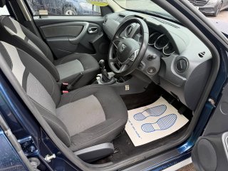 /photos/10983/0c2794e2-836e-ca99-93f0-a3570fea3b82_i320x240.jpg