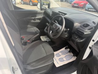 /photos/10983/4cee7d3e-288d-9606-ce30-434643165e41_i320x240.jpg